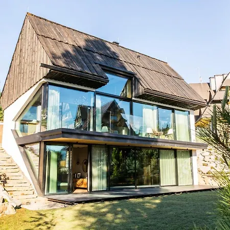 샬레 Udanypobyt Omg