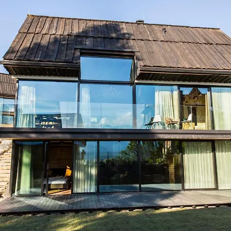 Chalet Udanypobyt Omg *